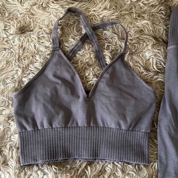 FP Movement High Rise 7/8 Good Karma Leggings & Matching Bra Tank - Picture 6 of 8